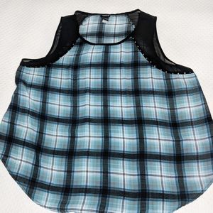 Torrid sleeveless plaid top - size 2